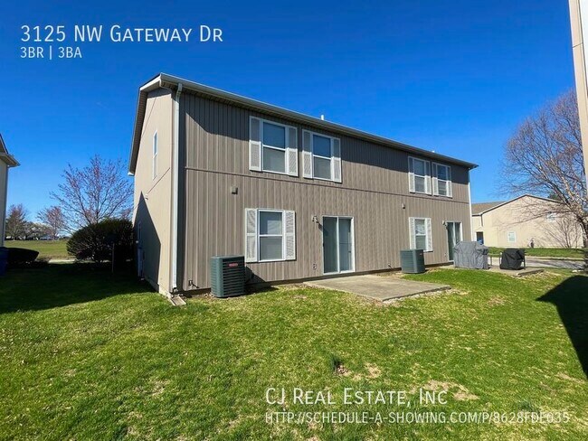 Building Photo - 3125 NW Gateway Dr