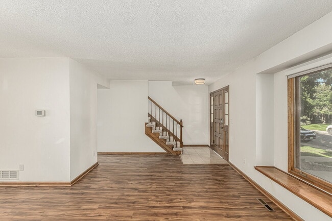 Building Photo - Lovely 4Bed / 4 bath townhome for rent in Centennial