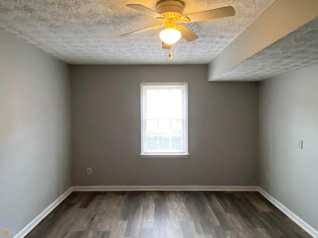 Building Photo - 116 Fairhaven Ct