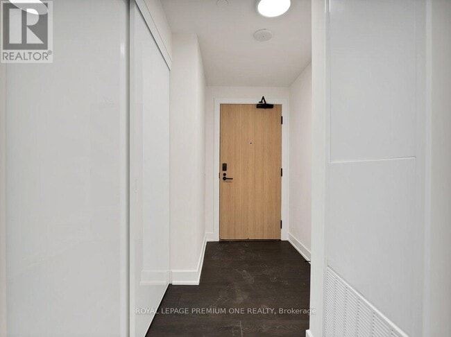 Building Photo - 15 Mercer St