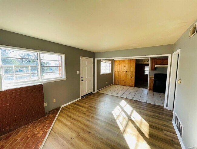 Foto del edificio - 1653 N Yarbrough Ct