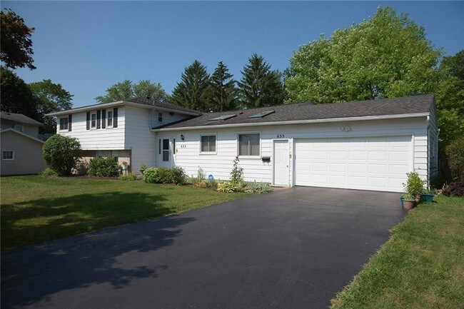 Building Photo - 633 Bonnie Brae Ave