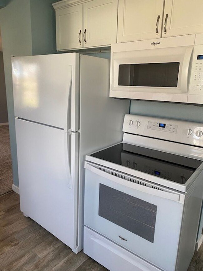 Foto del edificio - 3 Bedrooms, 1 Bathroom Single Family Home in Brainerd, MN w/garage