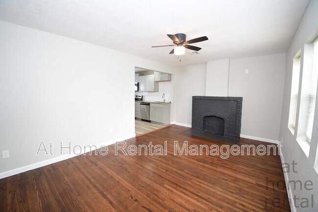 Building Photo - 619 East Xyler Street - 1