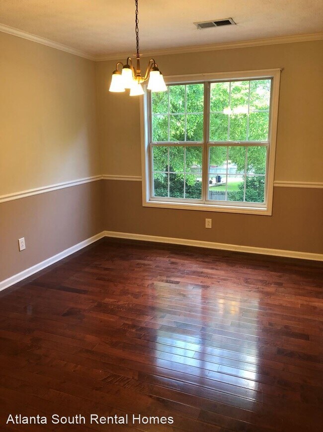 Building Photo - 4 br, 3 bath House - 130 Orchard View