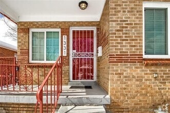 Building Photo - 1331 N Raleigh St