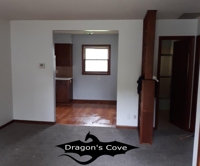 living room - 405 S Taylor St