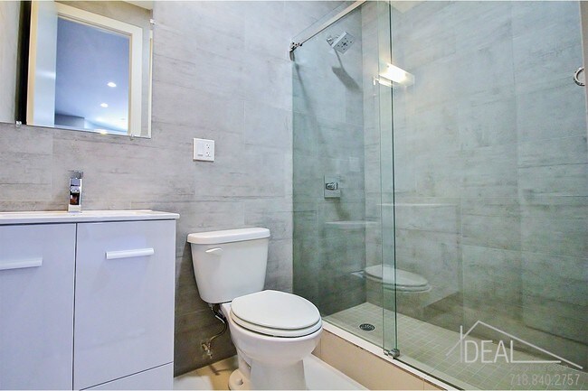 Foto del edificio - 2517 Bedford Avenue #2BR