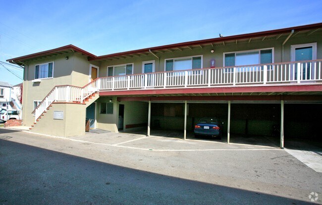 Building Photo - 788 Mills Ave