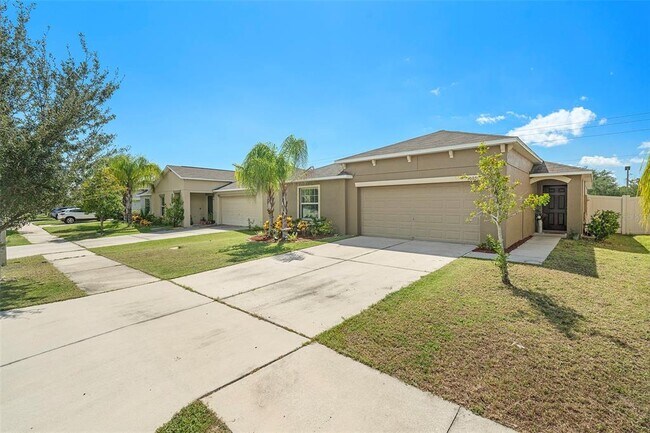 Building Photo - 10301 Boggy Moss Dr