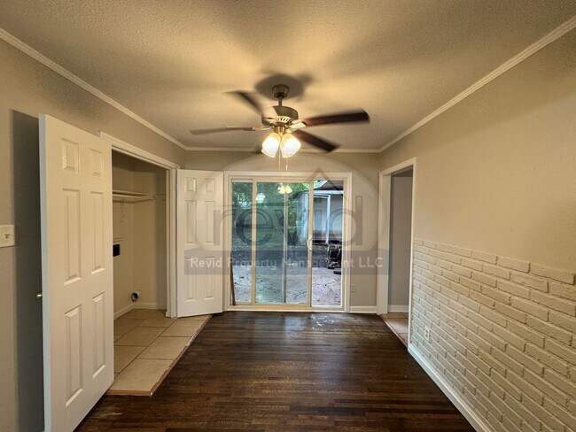 Foto del edificio - 4572 Verne Rd