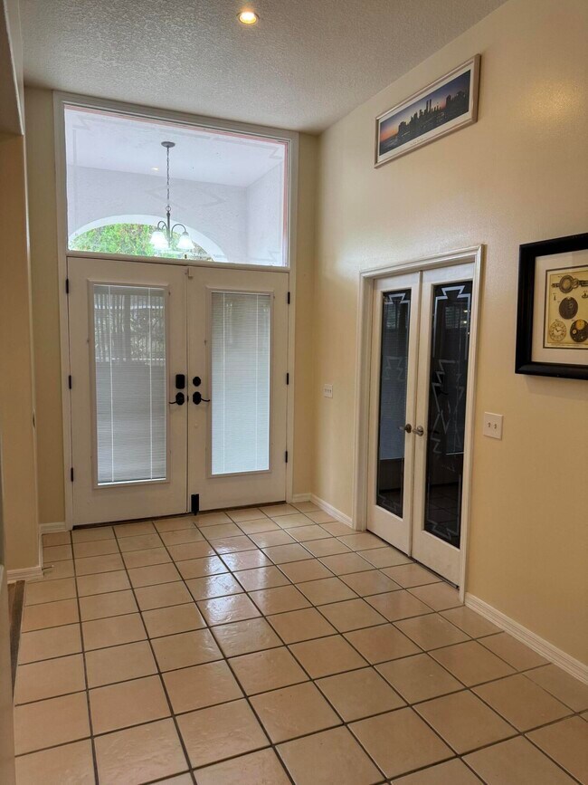 Building Photo - 1872 SW Airoso Blvd