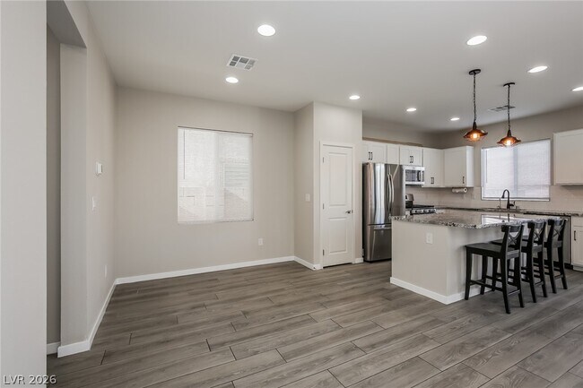 Building Photo - 2936 Sunday Silence Rd