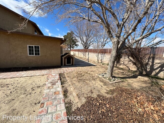 Building Photo - 4 br, 2 bath House - 1135 Regents Street L...