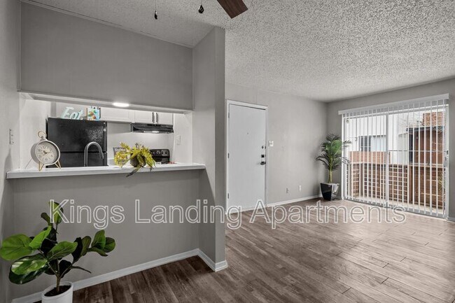 Foto del edificio - 304 C Kings Way Dr