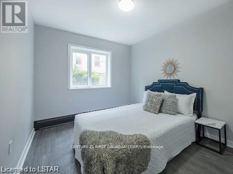 Photo principale - 871-871 Adelaide St N