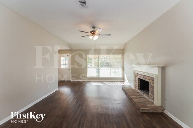 Foto del edificio - 21219 Park Bluff Dr