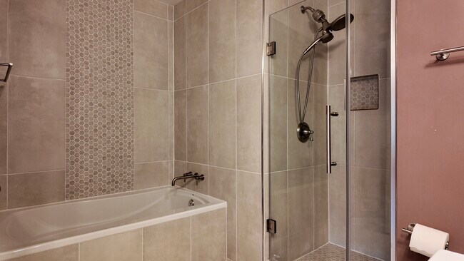 Baño principal - 4094 Fountainside Ln