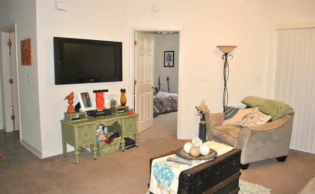 Building Photo - Cypress Lake Apartments