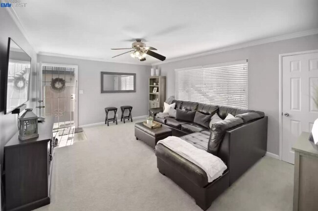 Foto del edificio - 22426 N 5th St