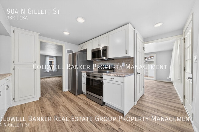 Building Photo - 904 N Gillett St