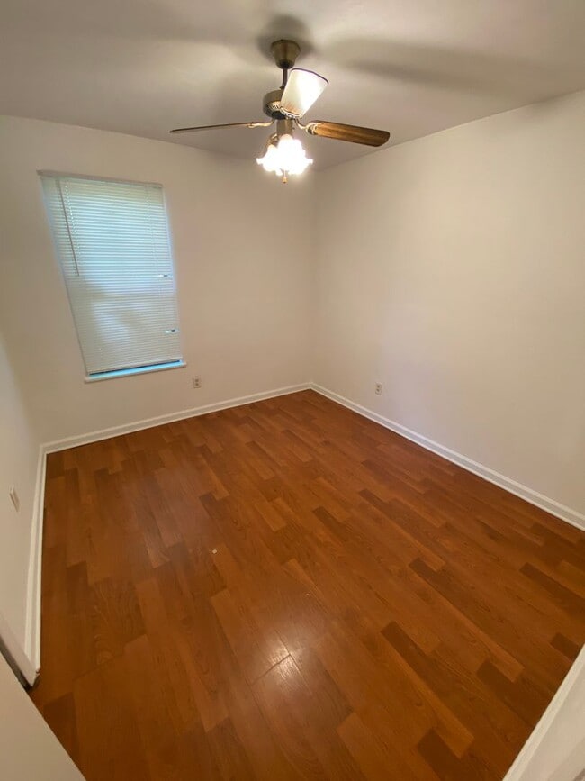 Foto del edificio - Gorgeous 3 Bedroom 2 Bathroom Single Family Home! Huge Fenced in Backyard!