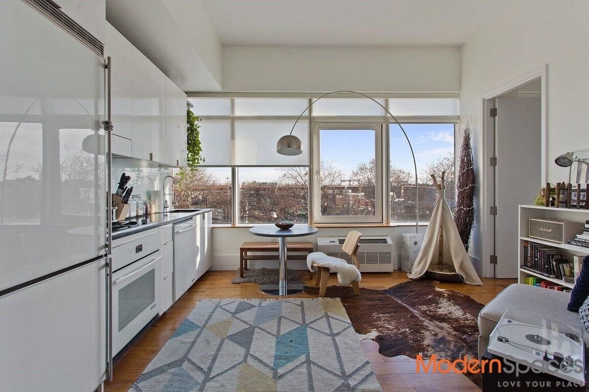 Foto principal - 1017 Jackson Ave