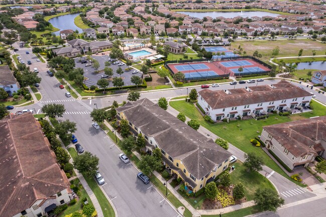 Foto del edificio - 10132 Eagle Creek Center Blvd