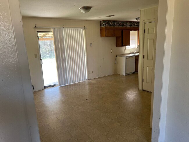 Foto del edificio - 632 Kingstowne Pl