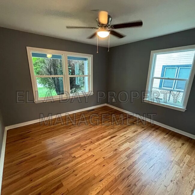 Foto del edificio - 1235 N Piatt Ave