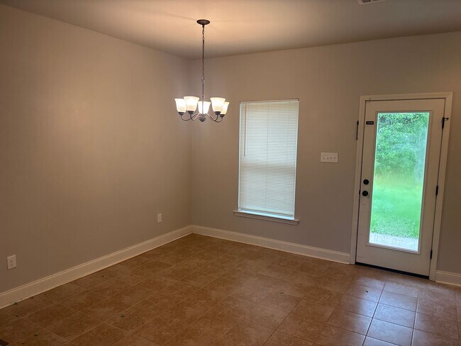 Foto del edificio - Beautiful 3-bedroom/2-bath D'Iberville