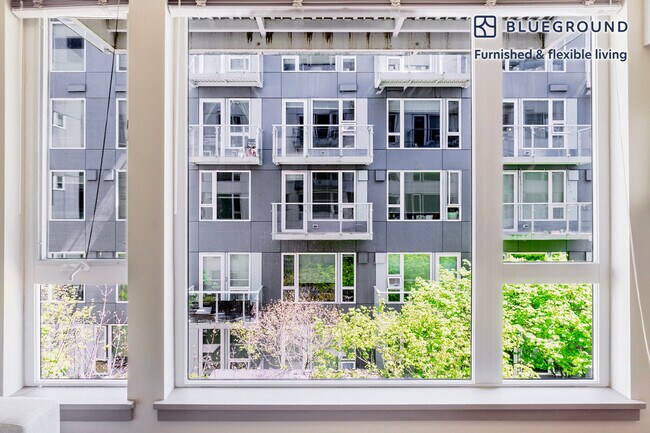 Foto del edificio - 1414 10th Ave