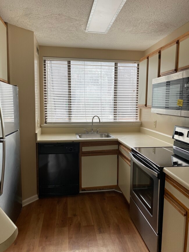 Photo - The Domain On Donahue Apartments