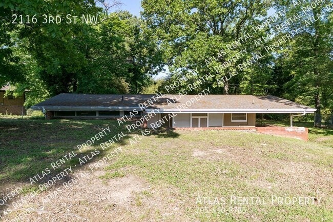 Building Photo - 2116 3rd St NW