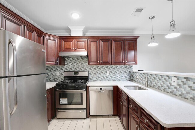 Foto del edificio - 60 Skillman Ave