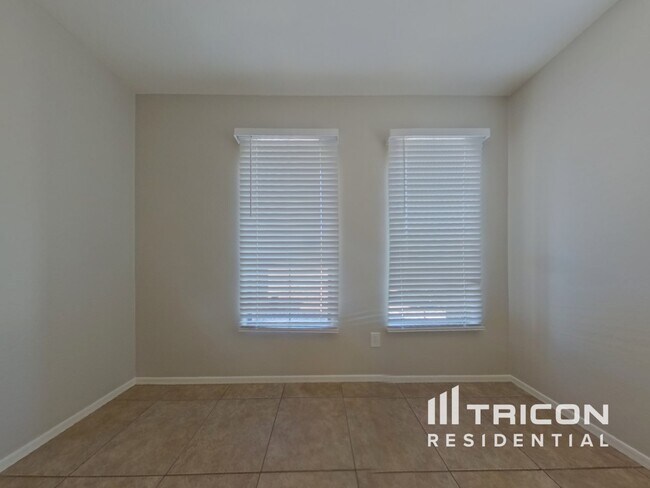 Foto del edificio - 8851 S 257th Dr
