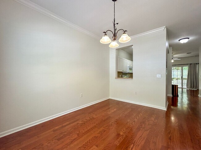 Foto del edificio - Beautiful 2/2.5 in Magnolia Place