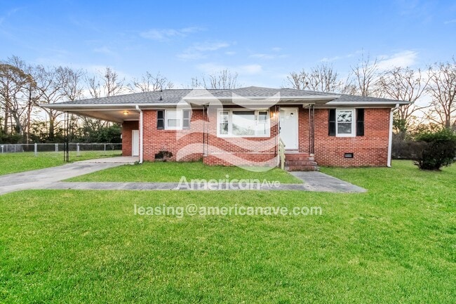 Building Photo - 2425 Hunt Club Rd