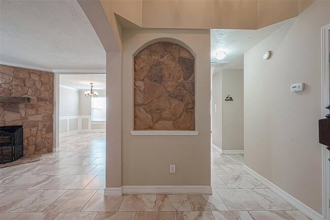 Building Photo - 11111 Cactus Point Ct