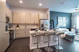 Building Photo - Sanctuary at Centerpointe