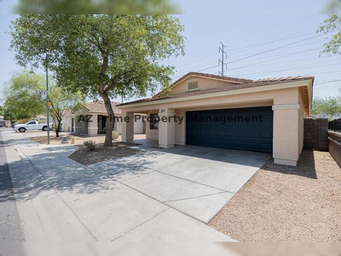 Foto principal - 227 W Darrow St