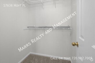 Building Photo - 17636 Hoyt Pl
