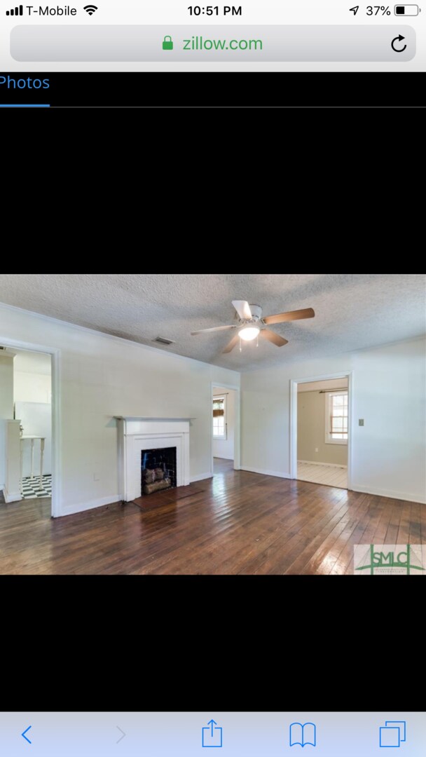 Foto del edificio - Single Family with yard and off street par...