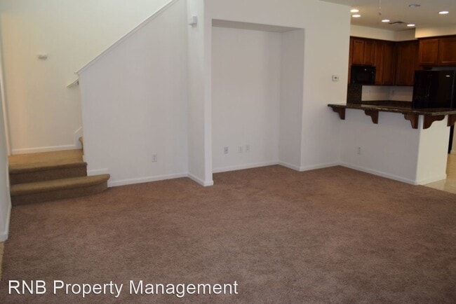 Building Photo - 3 br, 2.5 bath House - 3301 Paumanok Way