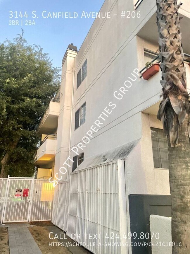 Building Photo - **Move-In Modern Luxury Living In The Hear...