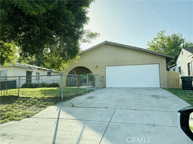Primary Photo - 4350 Val Verde Ave