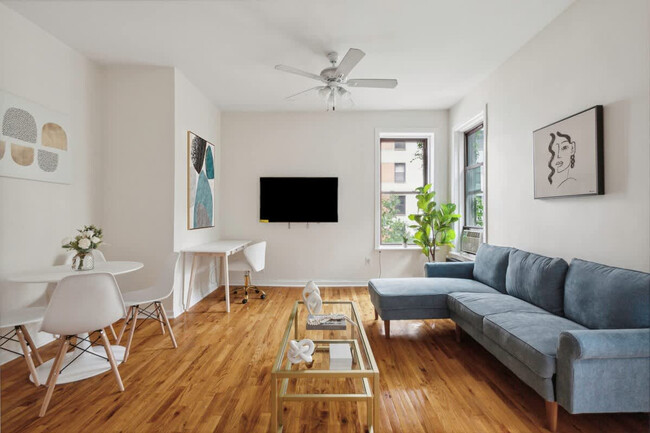 Foto del edificio - 300 E 69th St
