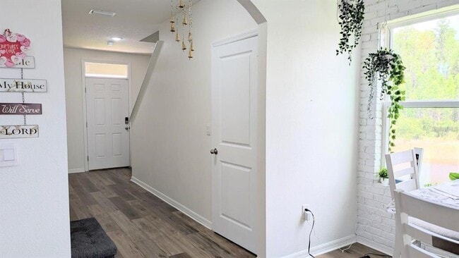 Building Photo - 3446 Suncoast Plains Dr