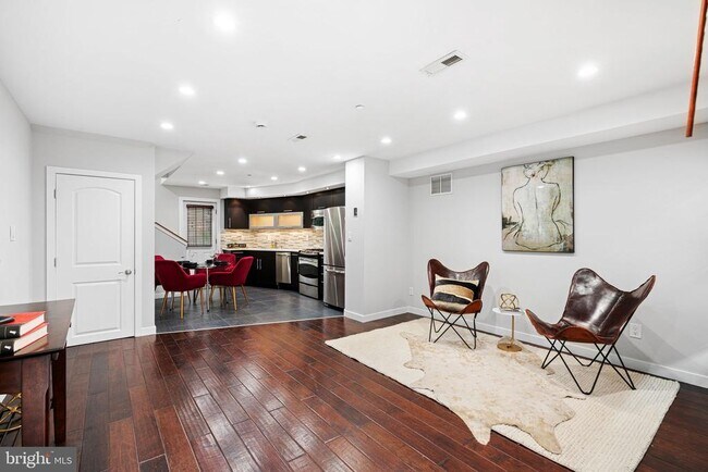 Foto del edificio - 444 Poplar St