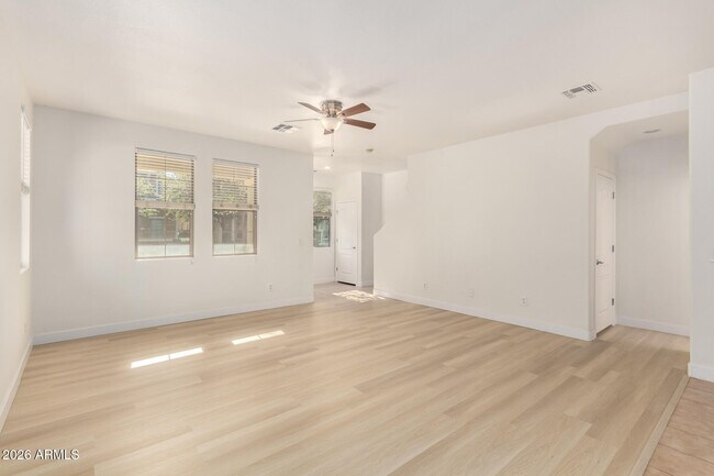 Building Photo - 4382 E Selena Dr